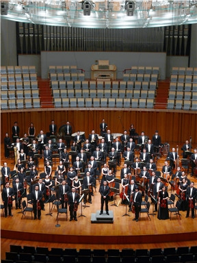 《聆赏经典》-“罗马三部曲”中国交响乐团音乐会